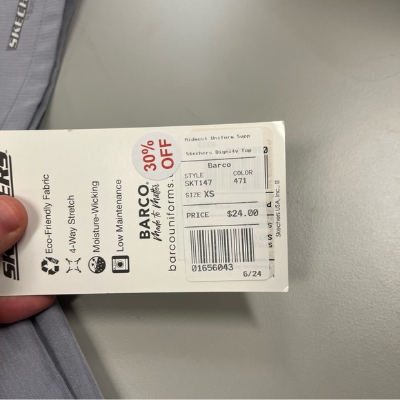 NWT Skechers Women's Light Gray One Pocket V-Neck Scrub Top - Picture 6 of 8